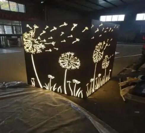 阿合奇耐候钢灯箱